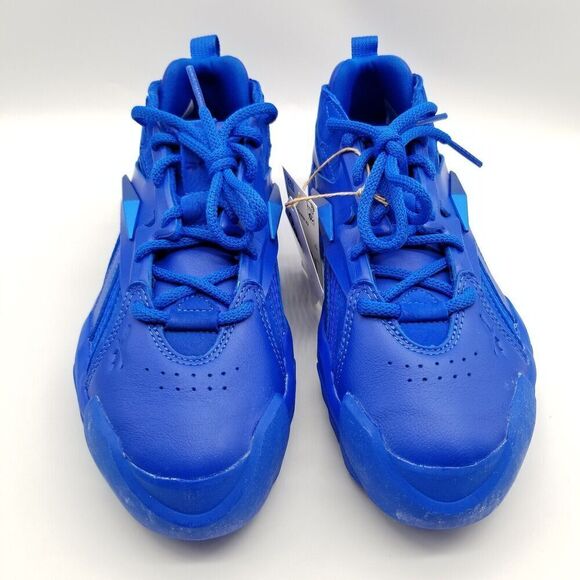 Reebok Club C Cardi V2 Women Reebok Women\'s Cardi B Club C V2 Shoes Size 6.5 Blue‎ Sneakers